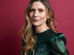 Nicole Arend (Autor*in): alle Bücher + Steckbrief bei Penguin