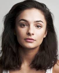 Chloe Hart's Instagram, Twitter & Facebook