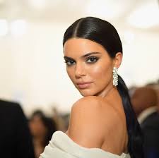 Photogallery of kendall jenner updates weekly. How Kendall Jenner Responded To Fyre Festival Involvement