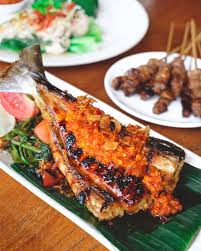 Bonang alat musik pukul, bagian dari gamelan; Https Www Qraved Com Journal Editors Pick 7 Promo Makan Spesial Yang Nggak Bikin Kantong Bolong Saat Bukber 2021 08 13t15 28 45 07 00 Weekly 0 3 Https Img Qraved Co V2 Image Data Zubublokm 59405114 2401599029892897
