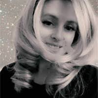 Debbie Dupuis's Instagram, Twitter & Facebook