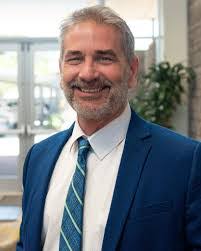 Kara Woods's Instagram, Twitter & Facebook