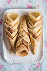 Deliciosadas es un blog dedicado a la mejor cocina fusión, donde destaca la calidad de sus fotografías. Como Hacer Conos O Cucuruchos Caseros Para Helado Blog De Recetas De Reposteria Maria Lunarillos