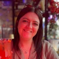 Louise Riddle's Instagram, Twitter & Facebook