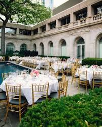 Gorgeous Location Around A Pool Chicago Wedding Venues Chicago Wedding Art Institute Of Chicago