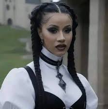 Cardi B doesn't know how to cook, she can't even boil water right. She  isn't even good in bēd." __ Offset "I left Cardi B because I was tired of  pretending. I