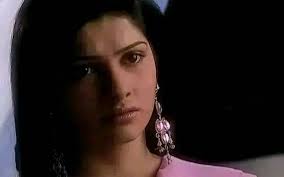 Hari accepte finalement d'abattre le temple. Shree quand à elle est choquée  d'entendre ce qu'a dit Kangana à Rudra! Kangana est très heureuse que shree  ait entendue leur conversation et qu'elle soit