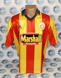 Galatasaray is one of three teams to have participated in all seasons of the süper lig since 1959, following the dissolution of the istanbul football league. Galatasaray As 1999 2000 3 Player Issue Football Soccer Shirt Jersey Trikot Sportscards Com