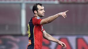 Ma l'avventura in rossoblù non si conclude qui. Genoa Pandev Fa 150 In Rossoblu L Attaccante Premiato Dal Ds Marroccu E Da Marco Rossi Tuttomercatoweb Com