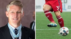 Bastian schweinsteiger was sidelined when josé mourinho became old trafford manager but on monday he was back training with the seniors at carrington. Oberaudorf Einwohner Enttauscht Hat Bastian Schweinsteiger Seinen Heimatverein Vergessen Magazin