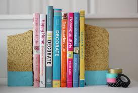 Our finely handcrafted woodland animal owl bookend is an adorable family heirloom piece perfect for a baby nursery or. 23 Lovely Diy Bookends To Adorn Your Shelves