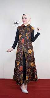 Sebelum menentukan pilihan sarung batik seperti apa yang hendak anda koleksi, pastikan anda mengetahui bahan dasar kainnya dan kualitas jahitannya. Info Terpopuler 25 Model Baju Gaun Dari Sarung