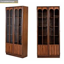 Amish mid century modern curio console a cool addition to your modern style furniture. Walnut And Rosewood Lighted Mid Century Modern Curio China Cabinet