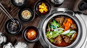 Nah berikut ini ada beberapa resep sayur sop rumahan yang bisa kamu contoh. Mengenal 7 Sajian Sup Dari Korea Selatan Kumparan Com