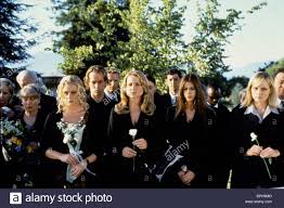 Her most recognized roles are carmen ibanez in starship troopers (1997). Jessica Cauffiel Jessica Capshaw Denise Richards Valentine 2001 Stockfotografie Alamy