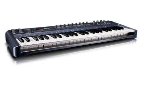 Klaviatur f (genitive klaviatur, plural klaviaturen). Oxygen 49 M Audio