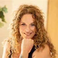 Nicole Delgreco's Instagram, Twitter & Facebook