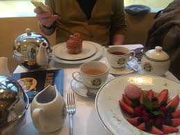 Un vice du consentement, une erreur sur la personne. Tea Time De Fin D Apres Midi Pluvieuse Service Tres Agreable Picture Of Mariage Freres Paris Tripadvisor