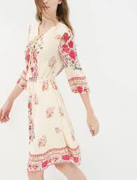 Koton Koton Kadin Cicekli Elbise Cicekli Elbise Elbise Moda Stilleri