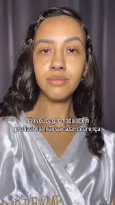 Duas palavras que não cabem na mesma frase 😂 Ou eu maquio, ou eu converso.  A @rafaelafernands me arrebentou com essa falação! Ainda bem que não era  sábado 😂 Mas ela é