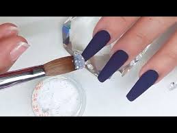 Los diseños de uñas acrílicas cortas en color beige combinan con todo y funcionan bien con todos los tonos de piel. Unas Acrilicas Morado Oscuro Con Plata Para Quinceanera 3d Youtube