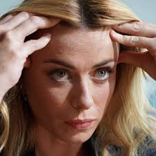 Sara Wallis: Keeping Faith's badass lawyer mum is back but with a new mac  in tow