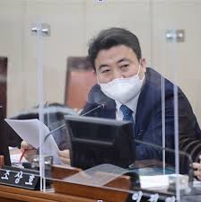 조상호 전 더불어민주당 상근 부대변인이 천안함 폭침과 관련한 막말 논란에 도대체 뭐가 막말인가라고 반박하고 나섰다. ì¡°ìƒí˜¸ ì„œìš¸ì‹œì˜ì› ì„œìš¸íŠ¹ë³„ì‹œ ë³µì§€ìž¬ë‹¨ ì„¤ë¦½ ë° ìš´ì˜ì— ê´€í•œ ì¡°ë¡€ ì¼ë¶€ê°œì •ì¡°ë¡€ì•ˆ ë³¸íšŒì˜ í†µê³¼