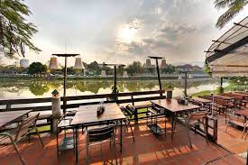 The Good View Is One Of The Most Famous Restaurants In Chiang Mai And Lives Up To Its Name With Some Particularly Tranquil Rooftop Garden Nice View Chiang Mai