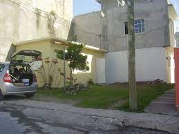 Cornwall courts dairesi, two top flen mall'a yakın ve ironshore drive'a kısa bir mesafede yer almaktadır. Facebook