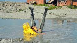 See more ideas about winyl, moda damska, kalosze. Girl In Waders Youtube