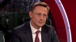 De nederlandse amy pieters heeft nokere koerse gewonnen. Twents Kamerlid Ten Broeke Stapt Op Na Intieme Relatie Met Jongere Fractiemedewerkster Rtv Oost