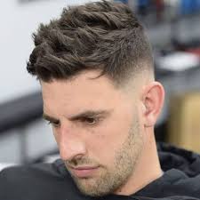 Aqui o degradê é médio, começando no meio da lateral da cabeça. 17 Best Mid Fade Haircuts 2021 Guide