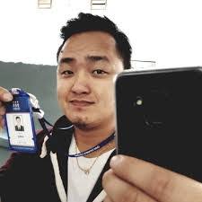 Vee Vang's Instagram, Twitter & Facebook