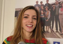 Voir cette épingle et d'autres images dans cinema teatro tv par paola perez de vera. Aurora Ruffino In Questo Nostro Amore 80 Dopo Braccialetti Rossi Combatto L Anoressia Videointervista