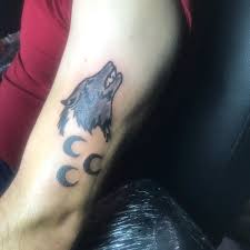 Ali Ye Gecmis Olsun Bilgi Ve Randevu Icin Dm Tattoo Rosetattoo Penguentatt Tattoo Dovme Bilek Dovmeleri