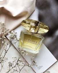 Yellow Diamond by Versace Presentación 200ml Precio : L. 3,000.00