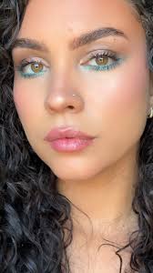 Bold color choices are good choices 👀 NYFW energy, zero compromise.,  #boldmakeup #eyeshadow #easyeyelook