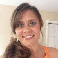 Laurie Hickey's Instagram, Twitter & Facebook