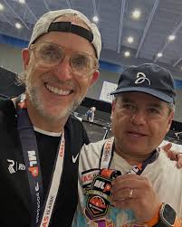 What's the difference between eco-grips and roses? Both are natural and  biodegradable, but only one will help you hold your paddle better 😂 But  for real, we're so exited to partner with @