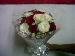 Jaya asri florist merupakan toko bunga bandung yang melayani beragam jenis karangan bunga baik lokal maupun import.kami melayani pengiriman bunga ke berbagai di indonesia sebagai bentuk pelayanan terbaik kami kepada pelanggan setia kami. Bunga Hand Buket Bucket Bouquet Hbmw 0351 12 Toko Bunga Bandung Monalisa Florist Dekorasi Toko Bunga Di Bandung Toko Bunga Murah Bandung Florist Bandung Florist Di Bandung Florist Murah Bandung