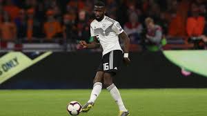 Eine perfekte ergänzung zu jeder küche oder jedem eingang. Berliner Fussballspieler Antonio Rudiger Spendet 60 000 Gesichtsmasken Rbb24