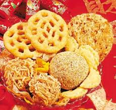 煎堆 角仔 煎年糕 煎蘿蔔糕 新年拜年食飯一定會唔覺唔覺食咗好多煎炸食物 小編提提大家 煎炸食物會令身體產生有害自由基 從而破壞身體蛋白質組織 令骨膠原流失 加速人體衰老的步伐 所以 少吃多滋味 呀 圖片轉載至網絡 http www med food