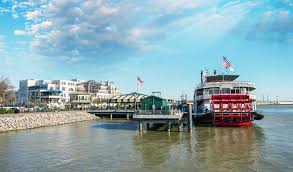 New Orleans La Hotels Near River Cruise Port Terminal