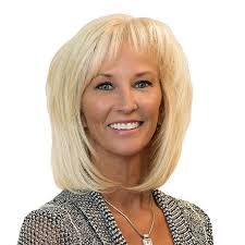 Karen Mead's Instagram, Twitter & Facebook