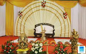 Kerala Traditional Couples Bijin Aiswarya Kerala Wedding Kerala Traditional Groom An Stage Decoration Photos Stage Decorations Wedding Hall Decorations