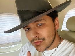 Belinda and christian nodal are mexico's newest lovebirds. Christian Nodal Biography Age Height Girlfriend Net Worth Wealthy Spy