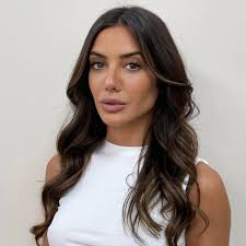 "Aujourd'hui j'ai dépassé une peur" : Julie Bertin (Les Apprentis  Aventuriers) partage une victoire symbolique avec ses abonnés