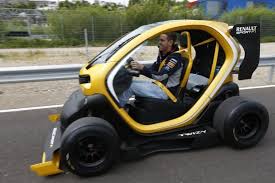 Cine ne poate scoate din cercul vicios al populismului? Renault Twizy Masina Electrica Sf Care Costa 7 000 De Euro A Ajuns In Romania Www Yoda Ro
