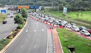 Jalan tuanku abdul halim olarak da bilinen jalan duta önemli bir otoyol kuala lumpur , malezya. Tough Week For Motorists The Star