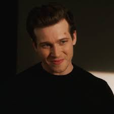 Evan 'Buck' Buckley. That's it. #MyPuppy 😍 : r/911FOX